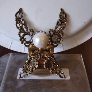 Vintage Angel Pin with Pearl head